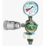 OXYGEN REGULATOR BULLNOSE TOP ENTRY WITH SCHARDER VALVE 